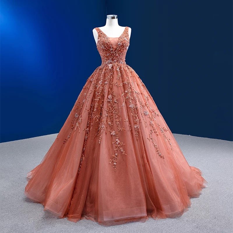 Beautiful elegant ball gown - Mura Boutique