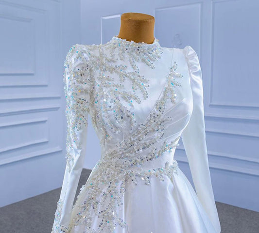 Beautiful wedding gown - Mura Boutique