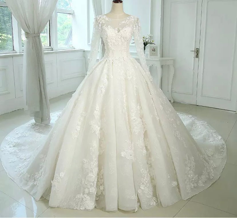 Custom made wedding dresses - Mura Boutique