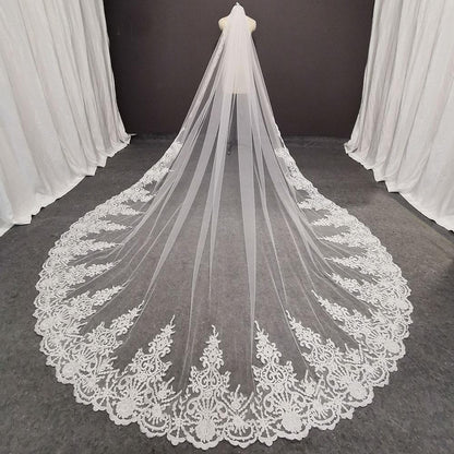 Lace Bridal Veil with Comb - Mura Boutique