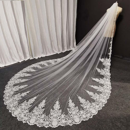 Lace Bridal Veil with Comb - Mura Boutique