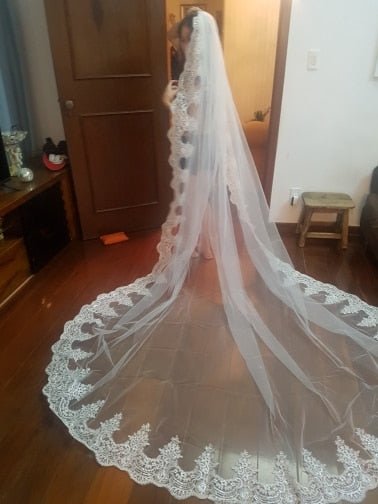 Shine Sequins Lace Cathedral Wedding Veil with Comb 3 Meters Long 1 Layer White Ivory Bridal Veil Wedding Accessories