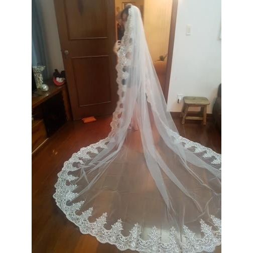 Mura Boutique Shop - Lace Cathedral Wedding Veil with Comb