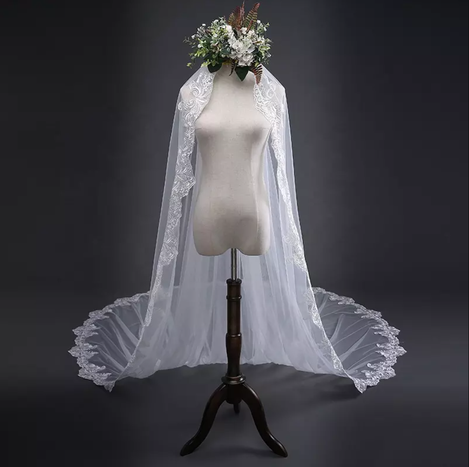 Lace Trim Long Bridal Veil
